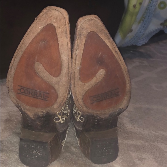 Corrals - Picture 4 of 4